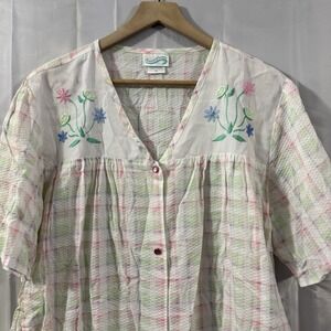 Vtg Seersucker Embroidered Housecoat Dress XL Mumu Lounge Gown Cottage Granny